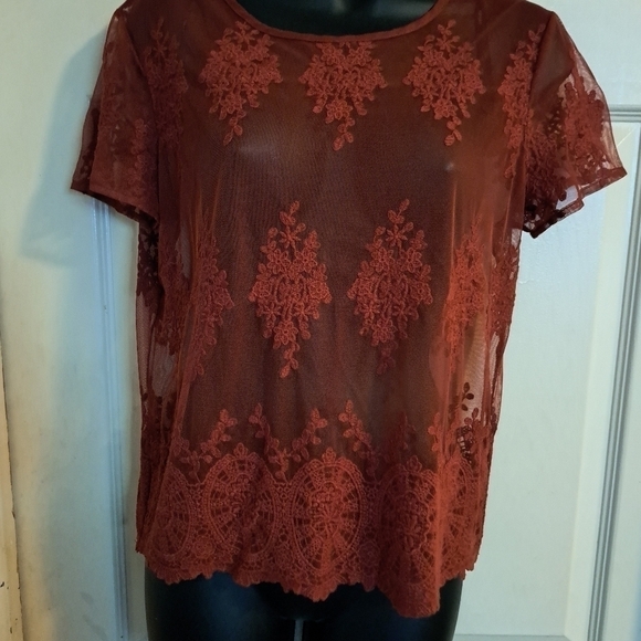 Forever 21 Sheer blouse size medium A-48  5/$25 - Picture 1 of 3